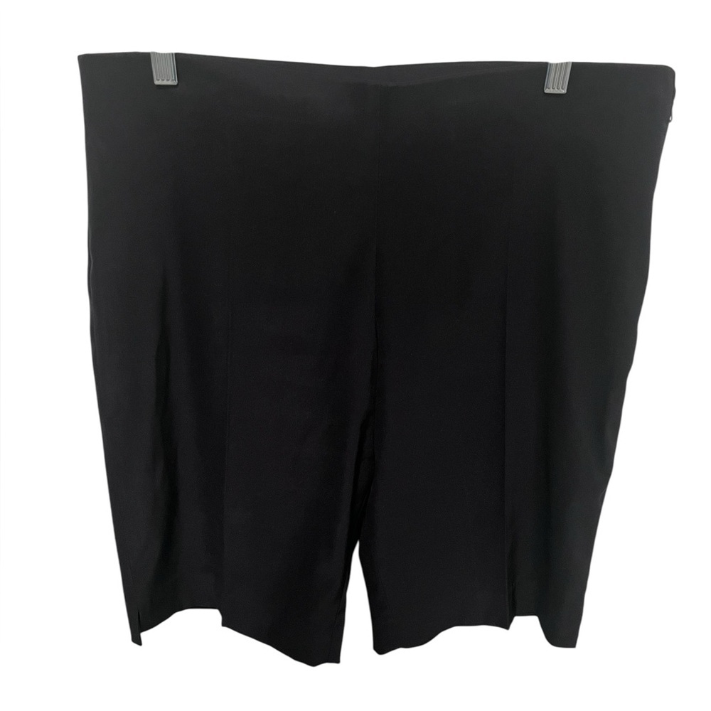 Lior Paris Elegant Black Women's Bermuda Shorts. EUC
